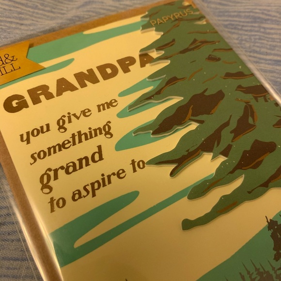 ⚡️5/$30⚡️Papyrus look up to grandpa, FD card - Picture 6 of 8